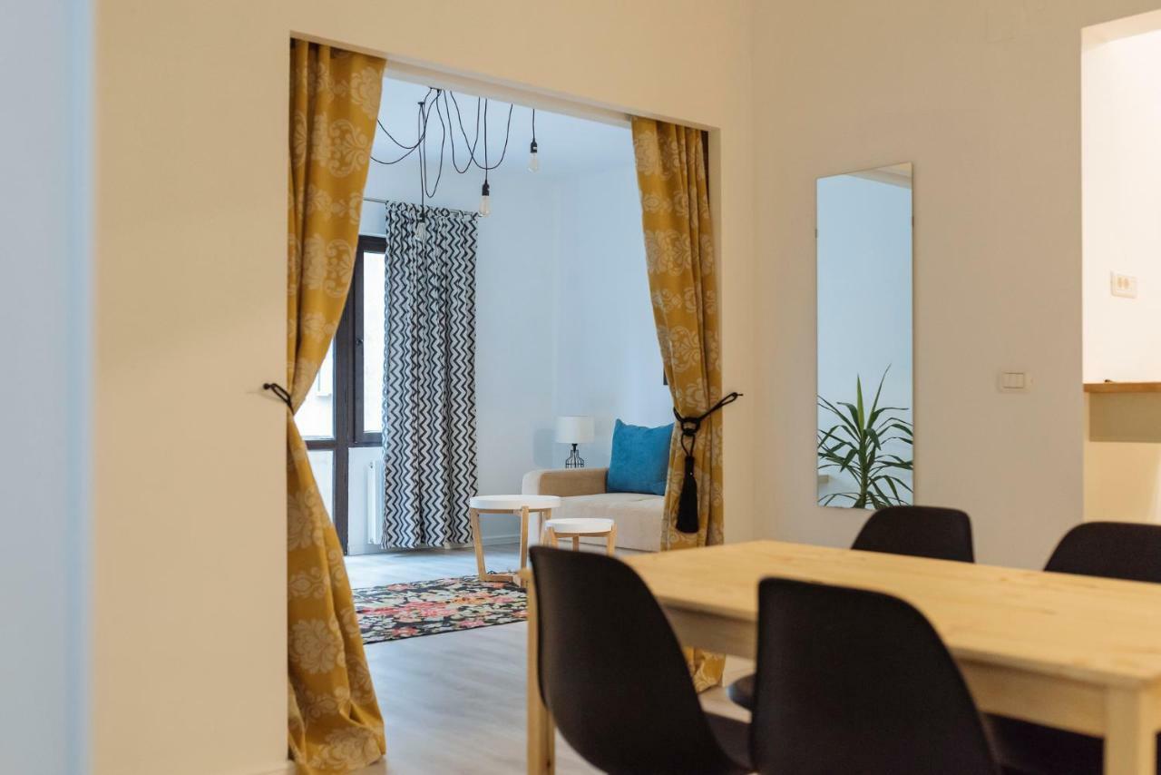 City Center - Quinet Large Apartment Bucharest Exterior photo
