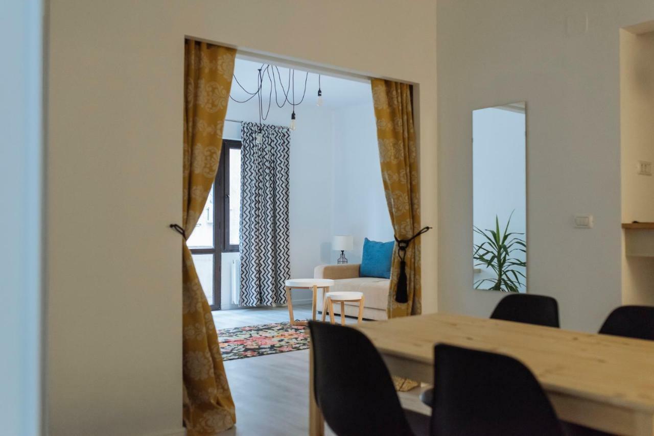 City Center - Quinet Large Apartment Bucharest Exterior photo